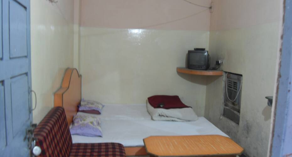 Chetna Lodge, Bhopal 3